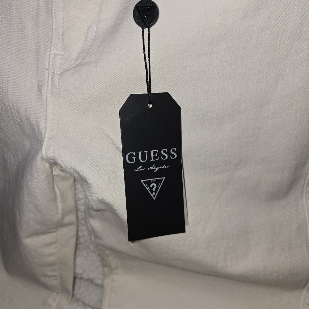 Guess Jeans - Picture 3 of 8
